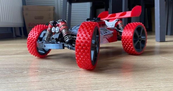 wltoys 144001 sporco pneumatici può essere 124019 18 104001 predue89 3D Modelli giocattoli Giochi veicoli 124018 3d print model - Mito3D
