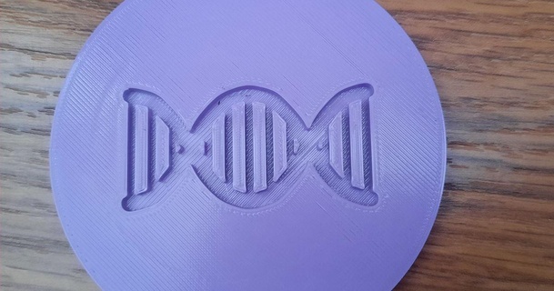 ADN Coaster queen05 3D modèles apprentissage chimie biologie verre 3d print model - Mito3D