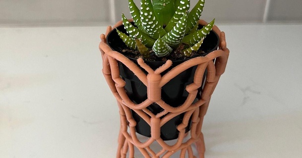 tessellated butterfly planter charmed electron 3D Models Household Outdoor & Garden pot succulent flowerpot 3d print model - Mito3D