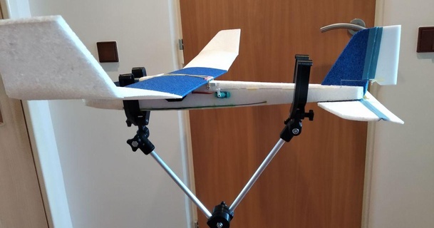 rc avion pliable supporter cour 66 3D modèles loisir fabricants RC robotique titulaire soutien rcplane 3d print model - Mito3D