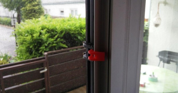 screen door lock without drilling xylenc4 3D Models Household Other House Equipment thingiverse 3d print model - Mito3D