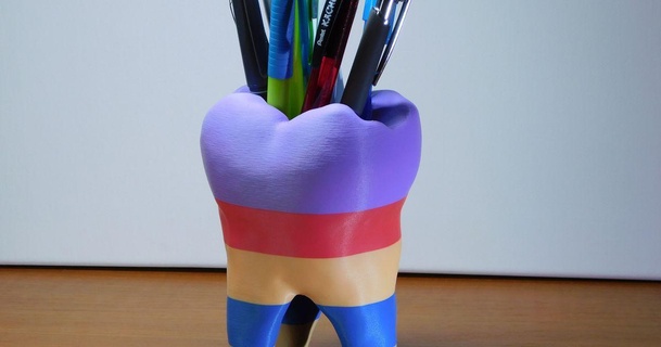 dental pen holder thorin oakenshield 3D Models Hobby & Makers Organizers organizer stand teeth tooth penholder 3d print model - Mito3D