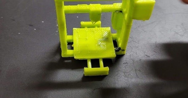 lulzbot taz Kumpel Queen Stoff 3D Modelle Drucker Zubehör Spielzeug Spielzeuge Modell 3dprinter thingiverse 3d print model - Mito3D