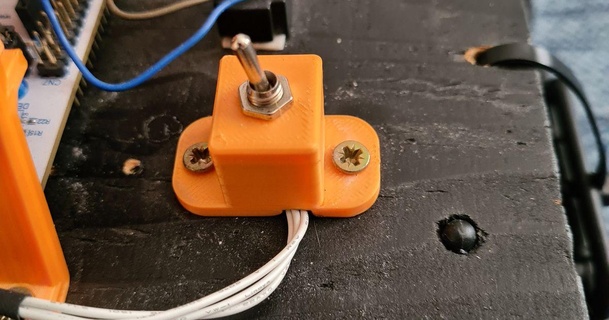 2 3 palanca cambiar interruptor caja maestro saguaro 3D modelos pasatiempo hacedores electrónica montar tornillo resistor 3d print model - Mito3D