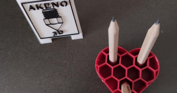 heart pen cup akeno 3D Models Household Office 3d print model - Mito3D