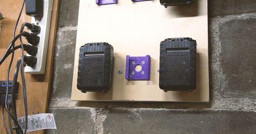 Porter Kabel 20v Batterie Halter Unterstützung staubiger Lavendel 3D Modelle Hobby Macher Werkzeuge 3d print model - Mito3D