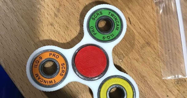 fidget tri-spinner thin walls idnarbjm 3D Models Hobby & Makers Other Ideas spinner thingiverse 3d print model - Mito3D