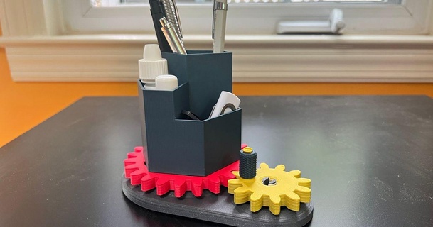 mechanisch Stift Tasse Schreibtisch Spielzeug Beruhigungsmittel 3D Modelle Haushalt Büro Getriebe Bleistiftbecher Kuss 3d print model - Mito3D