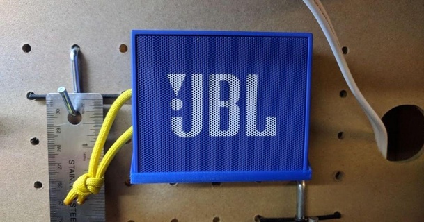 jbl Bluetooth Lautsprecher Steckbrett montieren Regal Pinguinfüße 3D Modelle Gadgets Audio Stecktafelhalterung thingiverse 3d print model - Mito3D