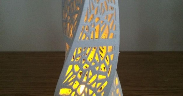 voronoi Vase Licht dineshkumar 3D Modelle Hobby Macher Elektronik Lampe Modell 3d print model - Mito3D