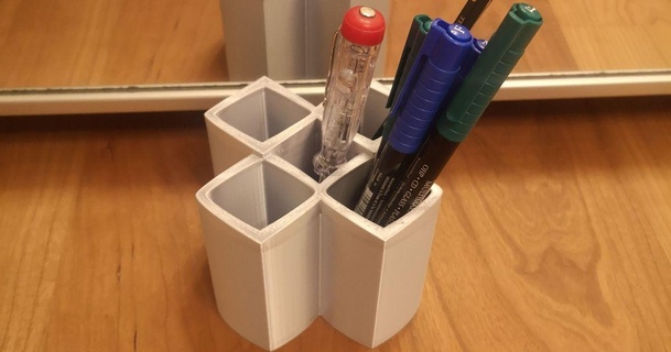 ambigu cylindre stylo titulaire soutien cercles carrés Alex Tonique 3D modèles loisir fabricants organisateurs porte crayons 3d print model - Mito3D