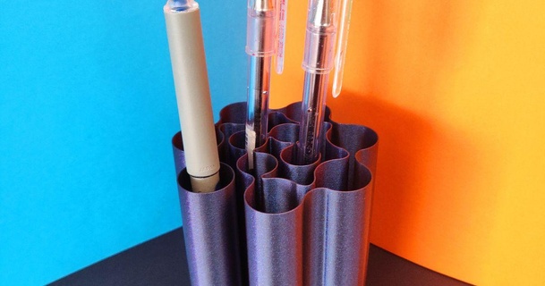 lié cylindres stylo tasse drodfro 3D modèles Ménage Bureau titulaire soutien crayon porte plume bic 3d print model - Mito3D