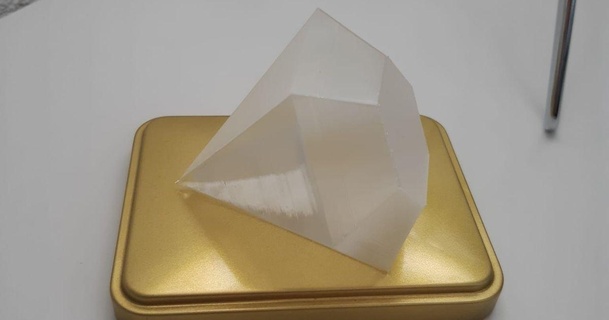 simples diamante vencedor França 3D modelos arte Projeto esculturas vaso decoração 3d exposto filamento 3d print model - Mito3D