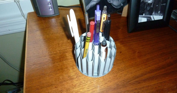 rotomoto rotativo lápis suporte caneta copo twentysix2 3D modelos passatempo fabricantes organizadores organizador 3d print model - Mito3D