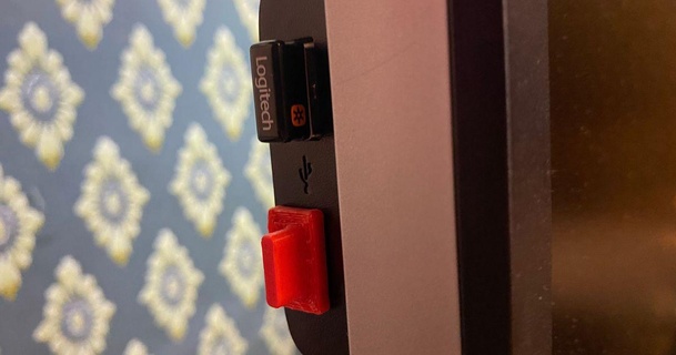 USB Port poussière couverture gaine ericnis 3D modèles gadgets ordinateurs port protecteur usb 3d print model - Mito3D