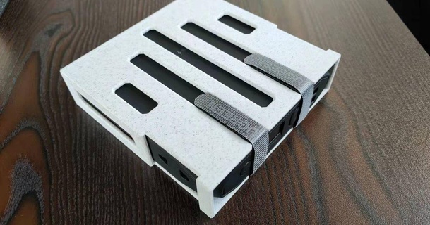 omnicharge 20+ batterie Cas gaine linlunson 3D modèles loisir fabricants outils support couvercle 3d print model - Mito3D