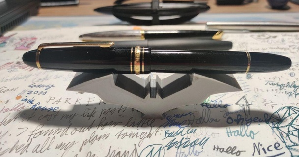 Batman porta penna bene 3D Modelli domestico ufficio stilografica Mont Blanc portapenne 3d print model - Mito3D
