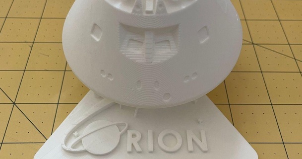 Anzeige Stand Orion Besatzung Modul Piepbot 3D Modelle Kunst Design Skulpturen Platz Raumschiff NASA 3d print model - Mito3D