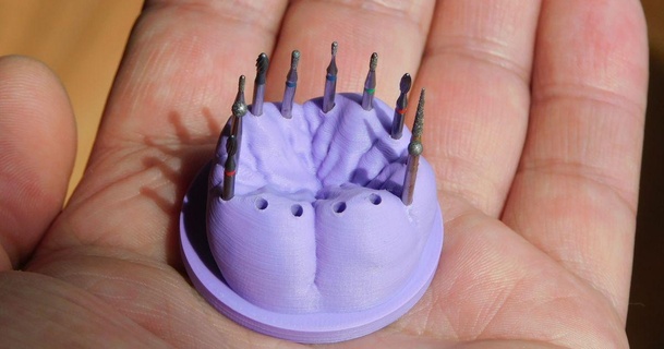 dental burs stand thorin oakenshield 3D Models Healthcare Medical Tools holder organiser drill teeth 3d print model - Mito3D