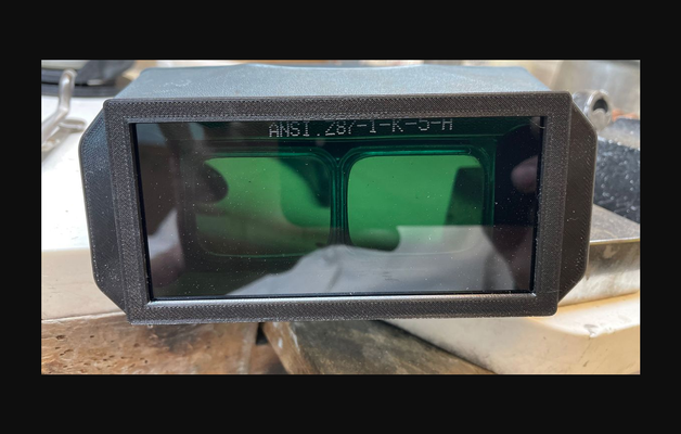 donegan ottico optivisor ombra lente montare by fantasma fucina scarica gratuito stl modello printables com 3d modelli passatempo creatori utensili testa visiera 3d print model - Mito3D