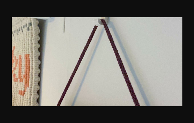 klein mauer haken by maciej download frei stl modell druckbares 3d modelle kunst design wall mounted wandhalterung band klettverschluss 3d print model - Mito3D