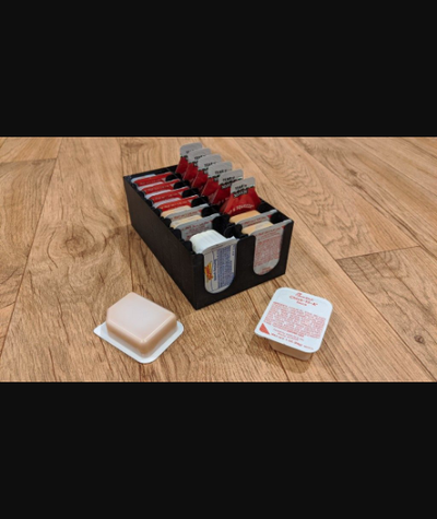 condiment organisateur by nullgel télécharger libre stl modèle imprimables com 3d modèles ménage bureau chose universelle ketchup sonique barbecue assaisonnement 3d print model - Mito3D