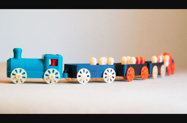 matematica apprendimento treno locomotiva 100 stampabile robusto by maestro nobile scarica gratuito stl modello printables com 3d modelli giocattolo stampa ingegneria 2 3d print model - Mito3D