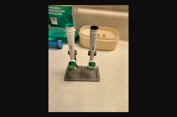 dual elétrico escova dente ficar pé suporte gotejamento prato by kirstanadaime baixar livre stl modelo printables 3d modelos casa banheiro b bucal oral porta dentes 3d print model - Mito3D