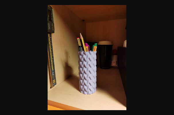 vase - organic pen holder mode by salveo download free stl model printablescom 3d models household home decor vasemode penholder pencilholder spiralvasemode 3d print model - Mito3D