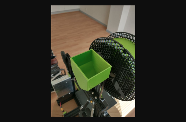 ender 3 carretel bin by strachatella baixar livre stl modelo printables 3d modelos impressoras acessórios lixeira ender3 lixo crealityender3 3d print model - Mito3D