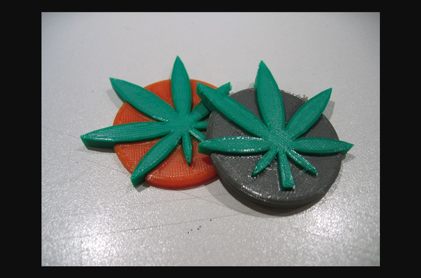 weed fridge button badge soil sun multimaterial by low-z download free stl model printablescom 3d models household kitchen openscad hanf knopf blatt 3d print model - Mito3D