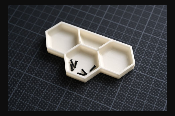 pequeno empilhável multi bandeja by bolhaologia baixar livre stl modelo printables 3d modelos passatempo fabricantes organizadores organizador parafuso caixa multibandeja 3d print model - Mito3D