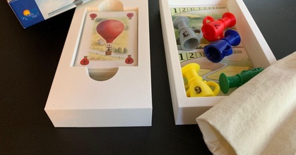 Palloncino tazza inserire organizzatore si adatta maniche carte fuchsr Scarica gratuito stl modello printablescom 3d Modelli giocattoli Giochi tavola inserti per giochi tavolo 3d print model - Mito3D