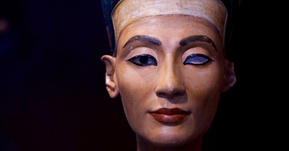 Néfertiti buste réplique David zheng Télécharger libre stl modèle imprimablescom 3d modèles monde scans historique contexte Egypte analyse 3d print model - Mito3D