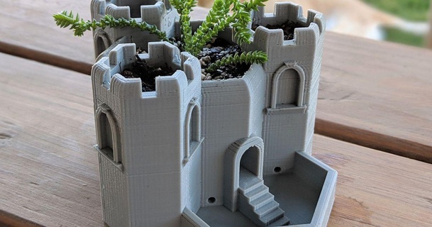 tri tower kale Su kule kare indir Bedava stl model printablescom 3d modeller ev halkı dış mekan Bahçe mimari alt besleyici nsfw sulu 3d print model - Mito3D
