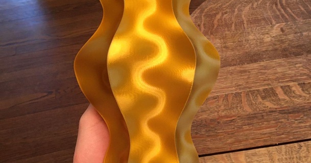 Flüssigkeit Gold Vase Monomethylhydrazin download frei stl Modell Printablescom 3d Modelle Kunst Design Skulpturen Artillerysidewinder Blumenvase sidewinderx1 spiralisieren spiralizedvasemode 3d print model - Mito3D