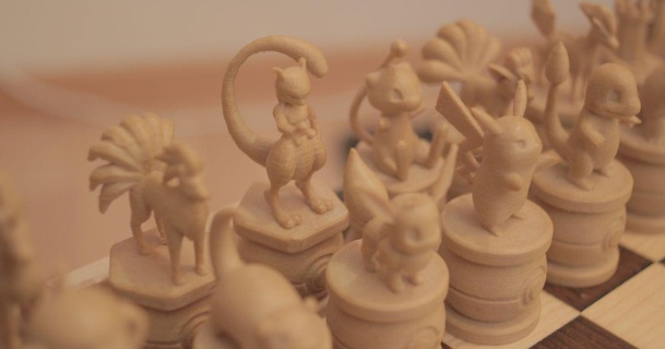 pok lun échecs ensemble Raphael schaaf Télécharger libre stl modèle imprimablescom 3d modèles jouets Jeux planche pièces d'échec jeu d'échecs Pokémon 3d print model - Mito3D
