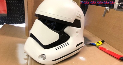 Stormtrooper ordine casco tenere scatola Scarica gratuito stl modello printablescom 3d Modelli costumi Accessori cosplay generale Guerre stellari indossabile 3d print model - Mito3D