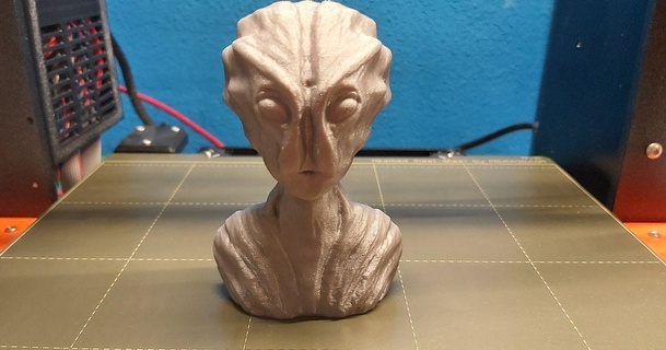 extraterrestre buste pixelfred Télécharger libre stl modèle imprimablescom 3d modèles art conception sculptures sculpter sculpture 3d print model - Mito3D