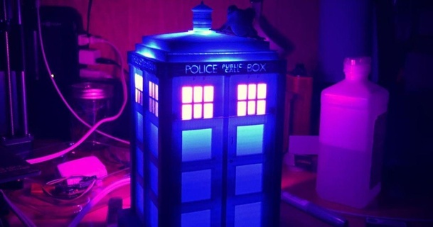 tardis Pomme temps capsule chevet lampe ion Télécharger libre stl modèle imprimablescom 3d modèles Ménage décor 3d print model - Mito3D