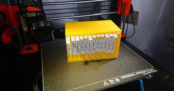 smd resistore nastro contenitore bosco Scarica gratuito stl modello printablescom 3d Modelli passatempo creatori organizzatori smdbox 3d print model - Mito3D