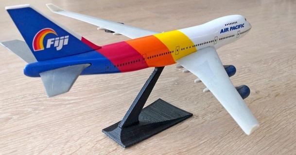 fente modèle avion supporter éditif Télécharger libre stl imprimablescom 3d modèles jouets Jeux Véhicules présentoir maquette 39 3d print model - Mito3D