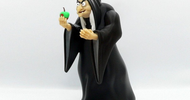 hag reddadsteve download free stl model printablescom 3d models toys & games action figures statues evil snow white witch 3d print model - Mito3D