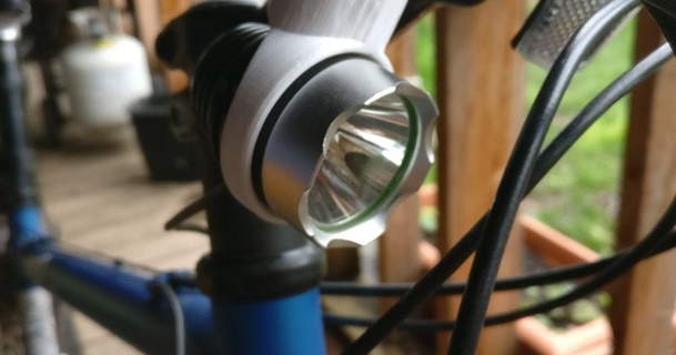 kobra bicyclette lumière détachable manipuler bar monter Chryl Télécharger libre stl modèle imprimablescom 3d modèles sports Extérieur bikelightmount guidon support 3d print model - Mito3D