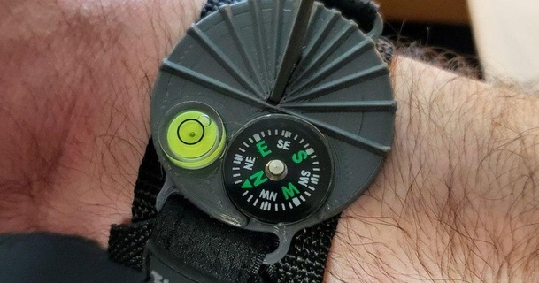 sencillo Dom marcar reloj pulsera gdalya descargar gratis stl modelo imprimiblescom 3d modelos Moda accesorios sol 3d print model - Mito3D