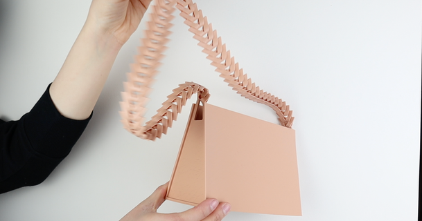 closing triangle purse geometric link chain sew printed download free stl model printablescom 3d models fashion women belt flexible 3d print model - Mito3D
