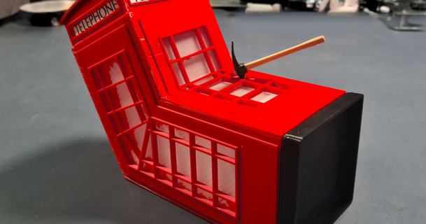 banksy tahrip edilmiş telefon Kutu 2005 yapacaklar indir Bedava stl model printablescom 3d modeller Sanat tasarım tasarımlar kabin Londra kazma 3d print model - Mito3D