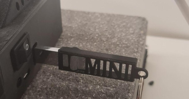 prusa mini USB memória cobrir bainha ajuda baixar livre stl modelo printablescom 3d modelos impressoras Atualizações 3d print model - Mito3D
