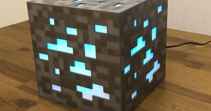 8 bit Minecraft diamante minério luminária siri ativado mkoisty baixar livre stl modelo printablescom 3d modelos casa decoração homebridge Raspberry Pi framboesa pi 3d print model - Mito3D