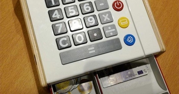 ikea duktig denaro contante Registrati cassetto pper44 Scarica gratuito stl modello printablescom 3d Modelli giocattoli Giochi registratore cassa cassetti fusion360 3d print model - Mito3D